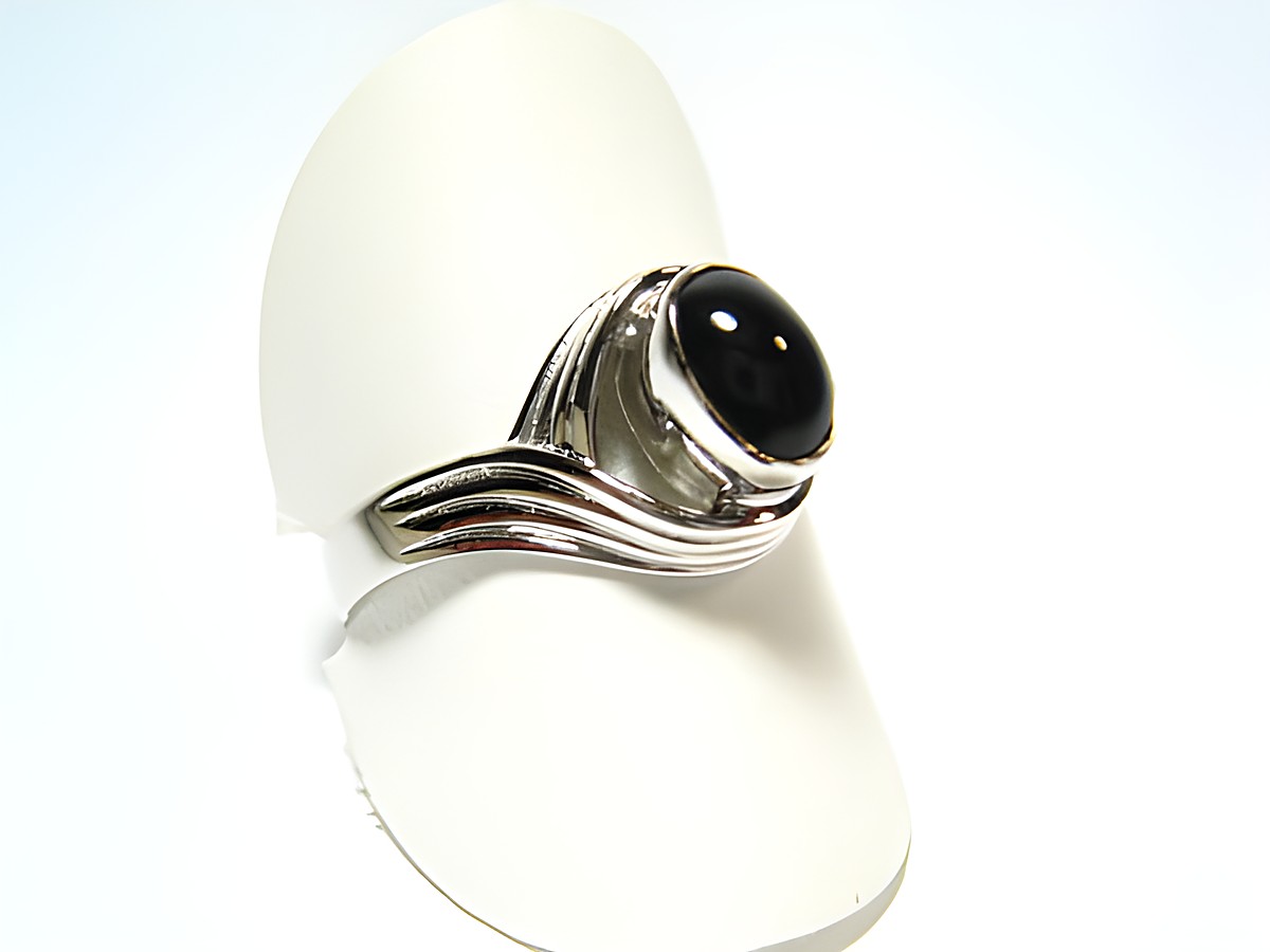 Feiner Designer Silber Ring rhodiniert mit schwarzem Onyx, Hersteller Juwelier Harnisch, verstellbarer Ring.