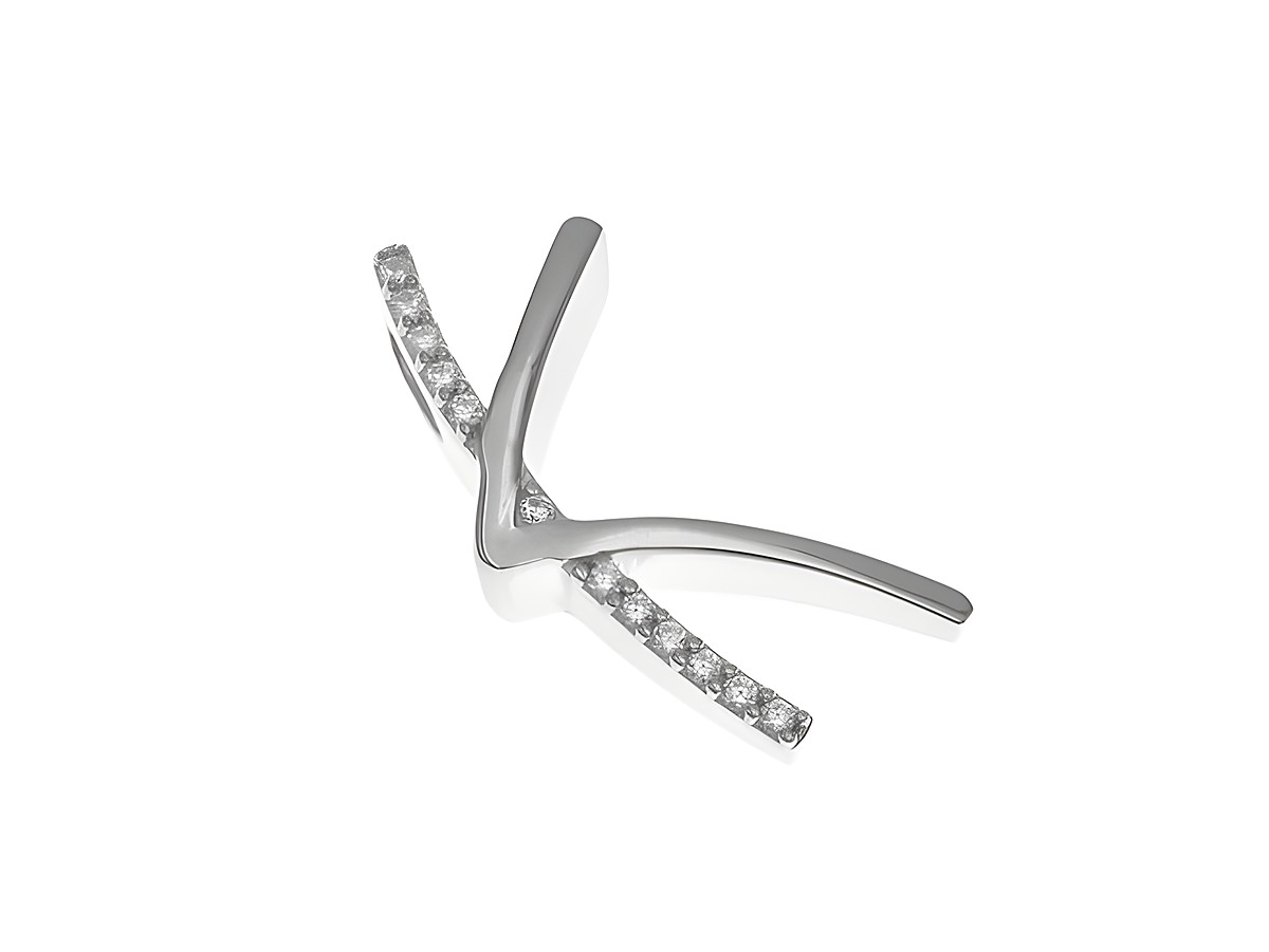 Anhänger aus Sterling Silber in Form des Buchstabens K, poliert und rhodiniert, verziert mit Zirkonia, hergestellt von Juwelier Harnisch.
