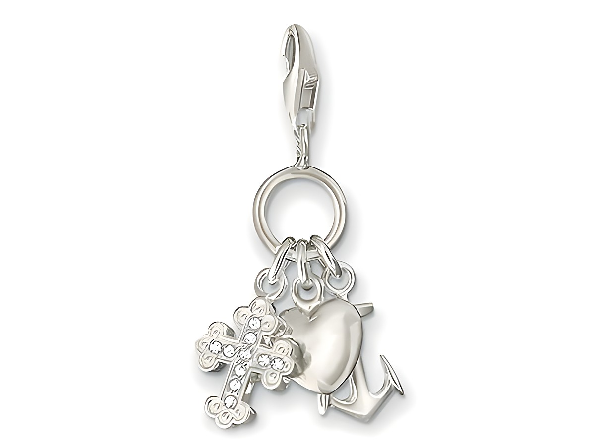 Thomas Sabo Glaube Liebe Hoffnung Charms aus Silber mit Zirkonia, bestehend aus einem Herz, einem Anker und einem Kreuz, als Glücksbringer gestaltet und ideal zum Anhängen.