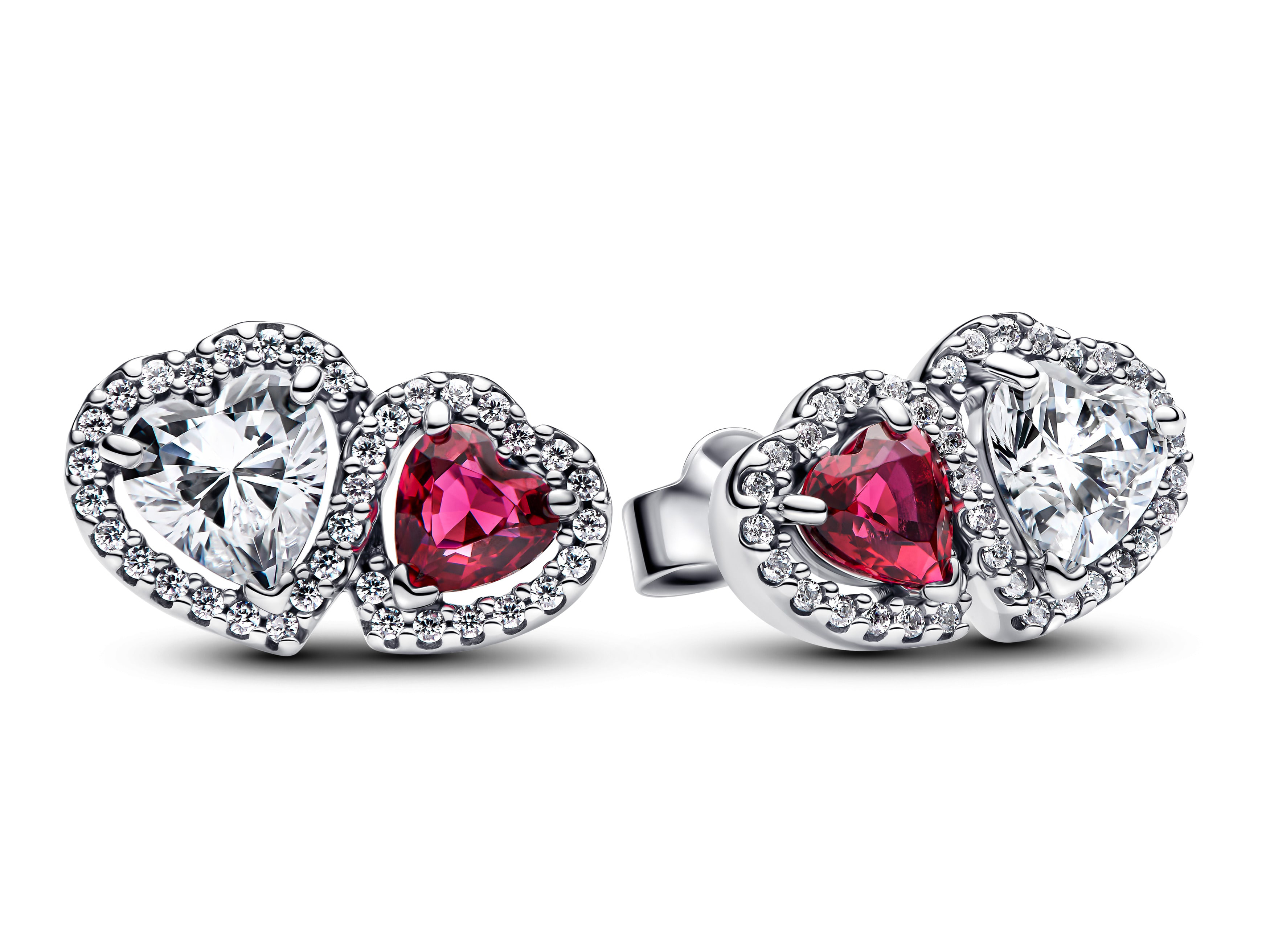 Pandora 293633C01 Ohrstecker Hearts aus Silber & rotem Kirschen - Jubiläumskristall & Zirkonia Ohrstecker von Pandora in Form von zwei Herzen, eines in klarem und eines in rotem Kristall, umgeben von funkelnden Zirkonia, modisch und elegant, ideal für besondere Anlässe.