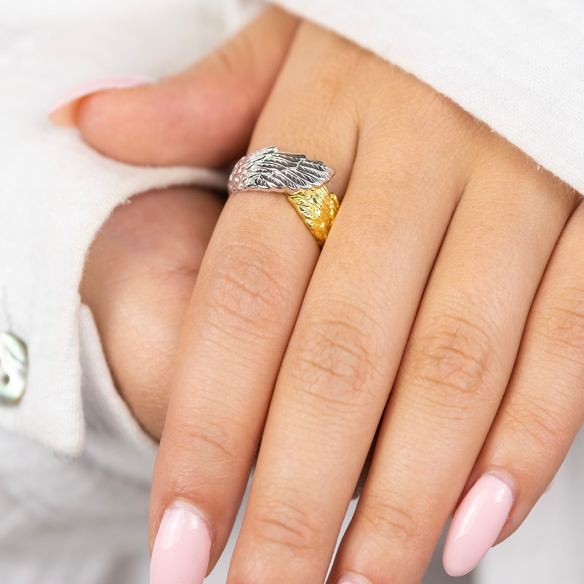 Engelsrufer WING Ring Double Bicolor - Gelbgold vergoldet auf Silber – Ansicht 3