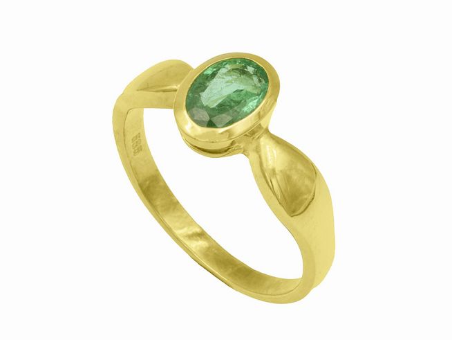 Bezaubernder Gelbgold Ring aus 585er Gold mit einem Smaragd von 0,67 ct in Größe 55, Hersteller Juwelier Harnisch, geeignet bis Größe 54 oder 17,5.
