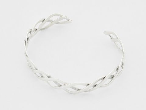 Armreifen dreifach aus Sterling Silber, geflochten, 18 cm, Hersteller Juwelier Harnisch, elegantes Design für besonderen Stil.