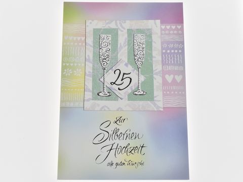 Hochzeitskarte zur Silberne Hochzeit mit Sektgläsern und der Aufschrift 25, dekorativer Hintergrund in sanften Farben, Hersteller Juwelier Harnisch, ideal für Glückwünsche.