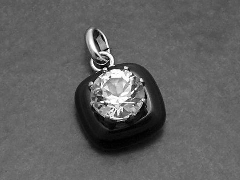 Silber Anhänger mit einem echten Onyx-Quadrat und einem Strass Stein, Hersteller Juwelier Harnisch, elegantes Design für stilvolle Akzente.