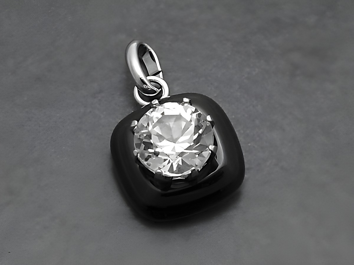 Silber Anhänger mit einem echten Onyx-Quadrat und einem Strass Stein, Hersteller Juwelier Harnisch, elegantes Design für stilvolle Akzente.
