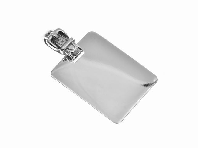 Gravurplatte mit Schnalle klein in silber als Anhänger von Juwelier Harnisch, schlichtes Design, ideal für persönliche Gravuren und als stilvolles Accessoire.