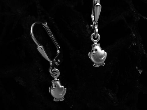 Küken Sterling Silber Anhänger teilmattiert von Juwelier Harnisch für Kinder, filigranes Design mit hochwertigen Materialien, ideal als hübsches Accessoire für kleine Mädchen.