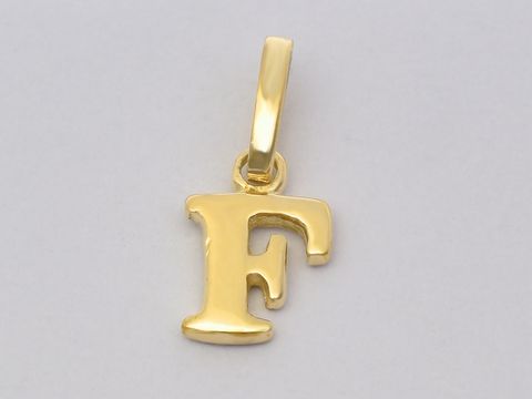 Gold Buchstaben Anhänger Buchstabe F von Juwelier Harnisch, elegant gestaltet, perfektes Accessoire für individuellen Schmuck, ideal zum Tragen an Ketten oder Armbändern.