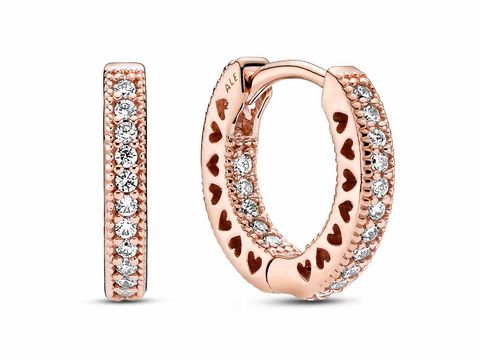 Pandora Creolen Herzen aus Silber und Roségold mit funkelnden Zirkonia-Steinen, vielseitig und elegant, ideal für jeden Anlass.
