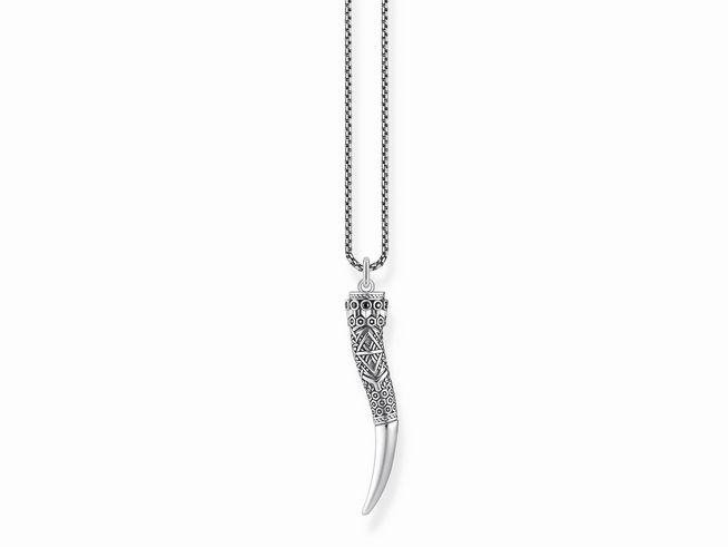 Schmuckstück von Thomas Sabo, Kette aus Sterling Silber mit geschwungenem Anhänger in Form eines Horns, verziert mit schwarzem Zirkonia, Länge 45 bis 50 cm.