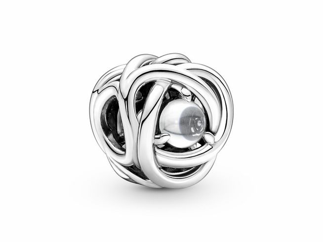 790064000-0 Pandora klarer Eternity Circle Charm aus Silber mit Zirkonia und glänzendem Stein, kunstvoll geflochtenes Design, ideal für individuelle Schmuckstücke und charmante Armbänder.