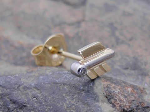 Modernen unisex Ohrstecker aus Gold 585 bicolor mit Diamant, ein elegantes Design von Juwelier Harnisch, erhältlich als Einzelstück, ideal für jeden Anlass.