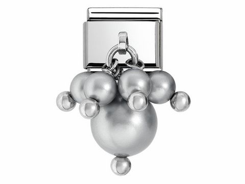 403060902-0 Charm von Nomination mit grauen Perlen in verschiedenen Größen, kunstvoll angeordnet, metallische Optik, ideal für personalisierte Schmuckkreationen.