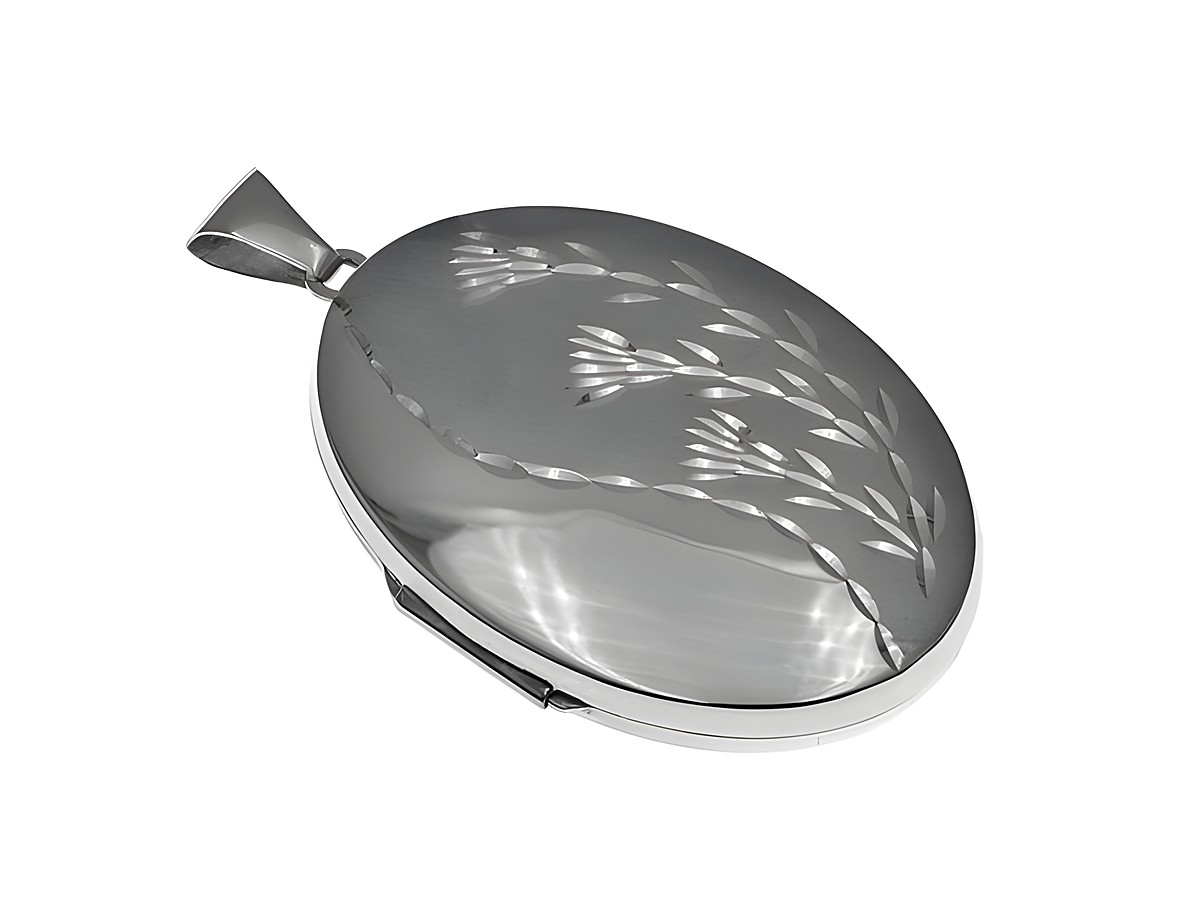 Ovaler Medaillon Anhänger aus Sterling Silber von Juwelier Harnisch mit feiner floral gravierter Oberfläche und einer glänzenden, polierten Rückseite.