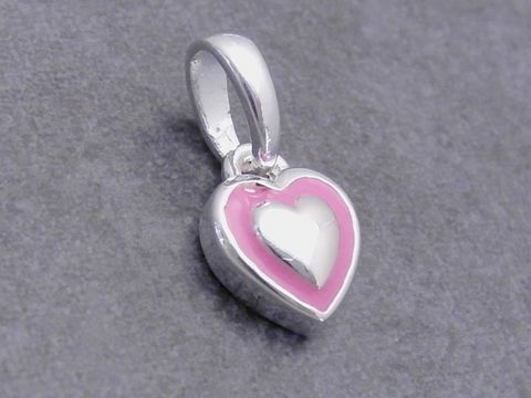 Silber Anhänger in Herzform, zierlich mit rosa Lack, Hersteller: Juwelier Harnisch, ideal als liebevolles Schmuckstück für jeden Anlass. Silber Anhänger, glänzende Oberfläche.
