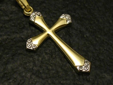 Bicolor Gold Anhänger Kreuz aus Gold 333 vom Hersteller Juwelier Harnisch, mit dekorativen Elementen und glänzender Oberfläche. Ideal als modisches Accessoire oder Geschenk.