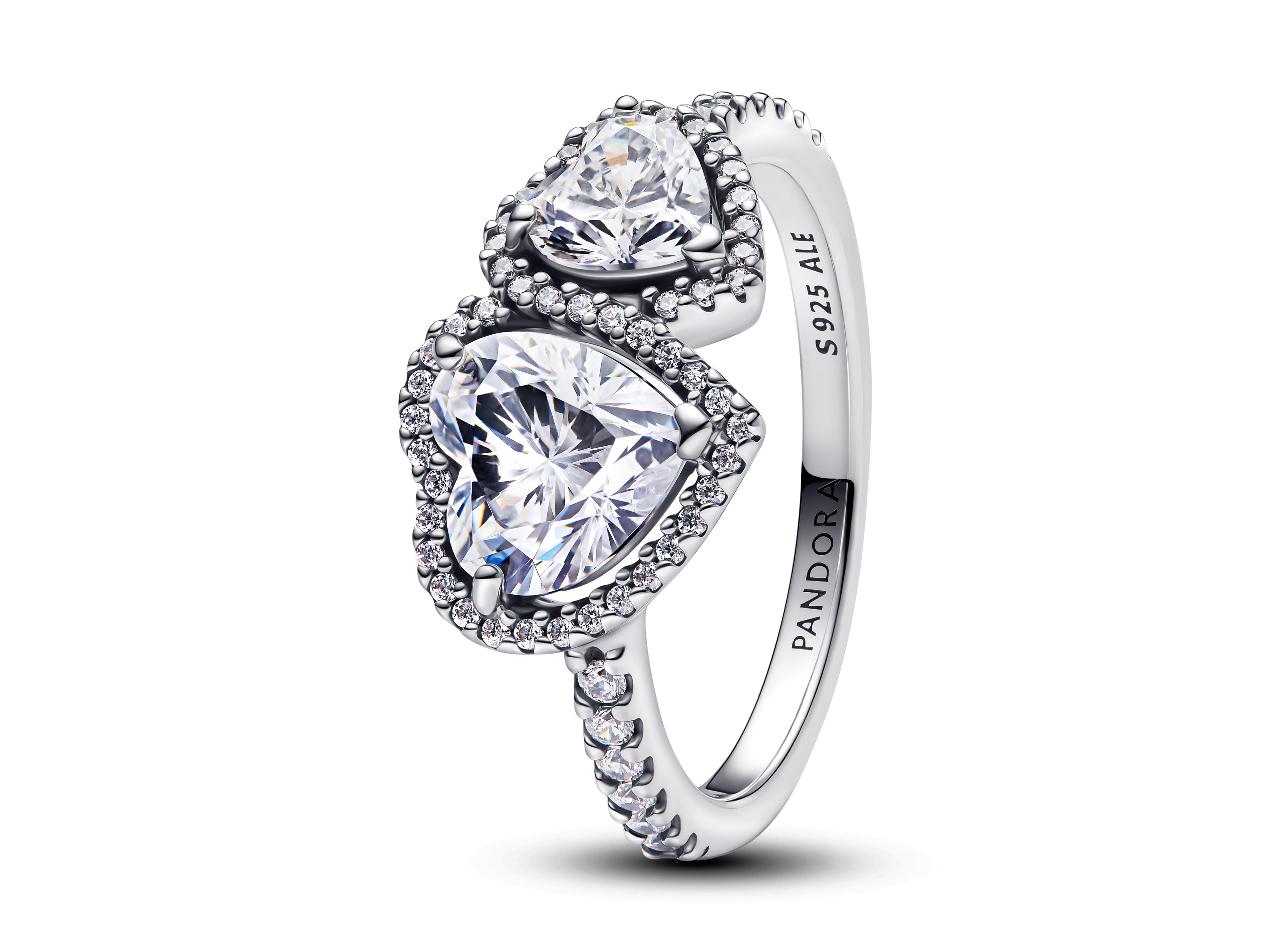 Pandora 193659C01-48 Herzen Silber Ring mit Zirkonia in Größe 48, glänzendes Design mit zwei herzförmigen Steinen, umgeben von funkelnden Zirkonias. Neuheiten von Pandora.