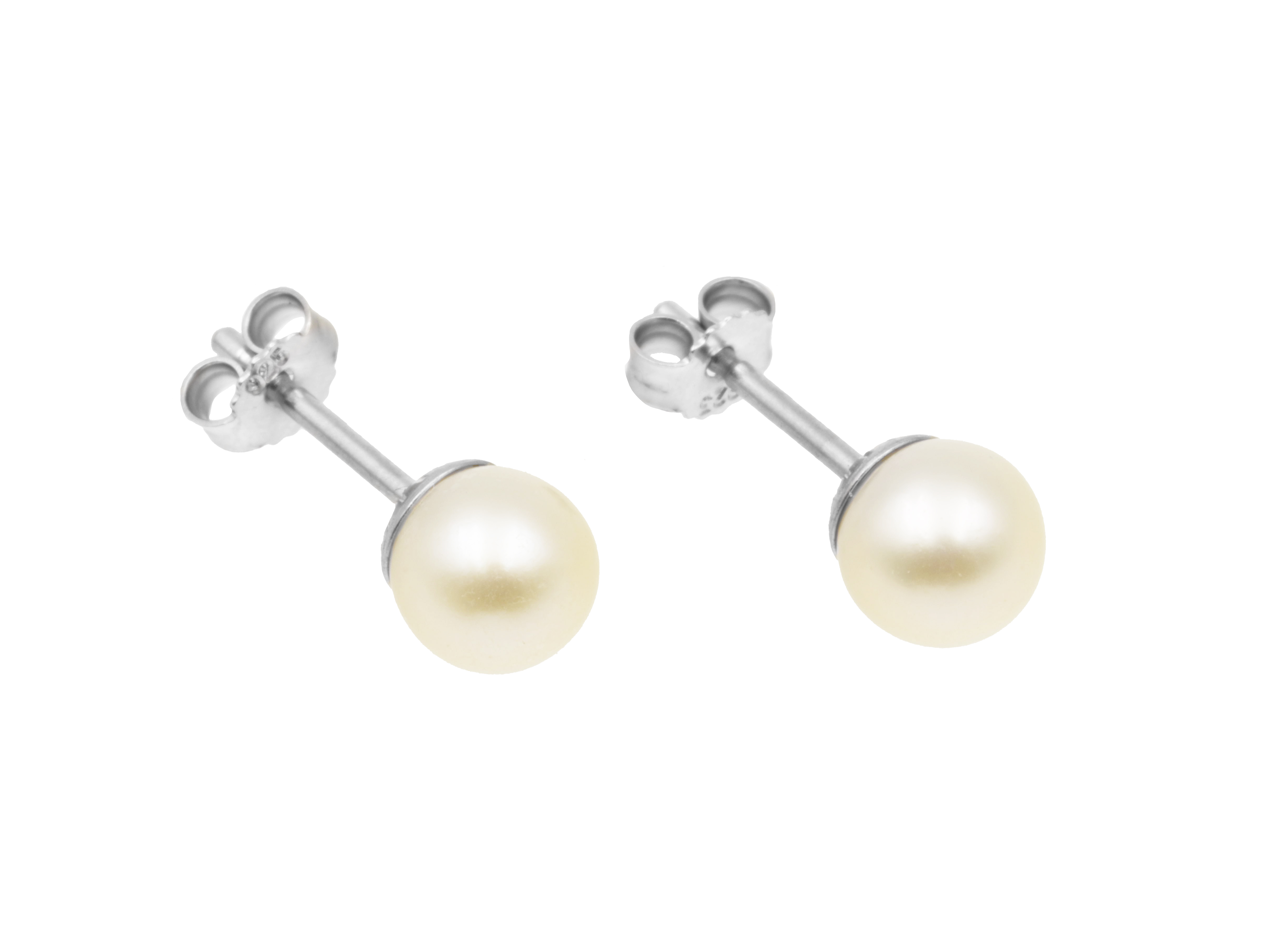 Ohrringe mit Süßwasser Zuchtperlen und rhodiniertem Sterling Silber. Elegante Perlen Ohrstecker, Hersteller Juwelier Harnisch, neu und stilvoll.