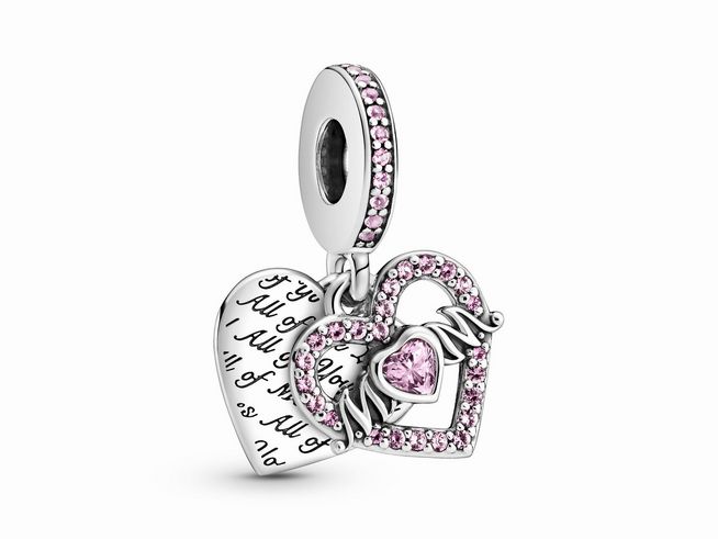 Pandora Silber 799402C01 Herz und Mama Charm baumelnd mit Steinmix. Der Charm zeigt ein doppelt geschwungenes Herz mit einem rosa Stein und Inschrift auf der Rückseite.