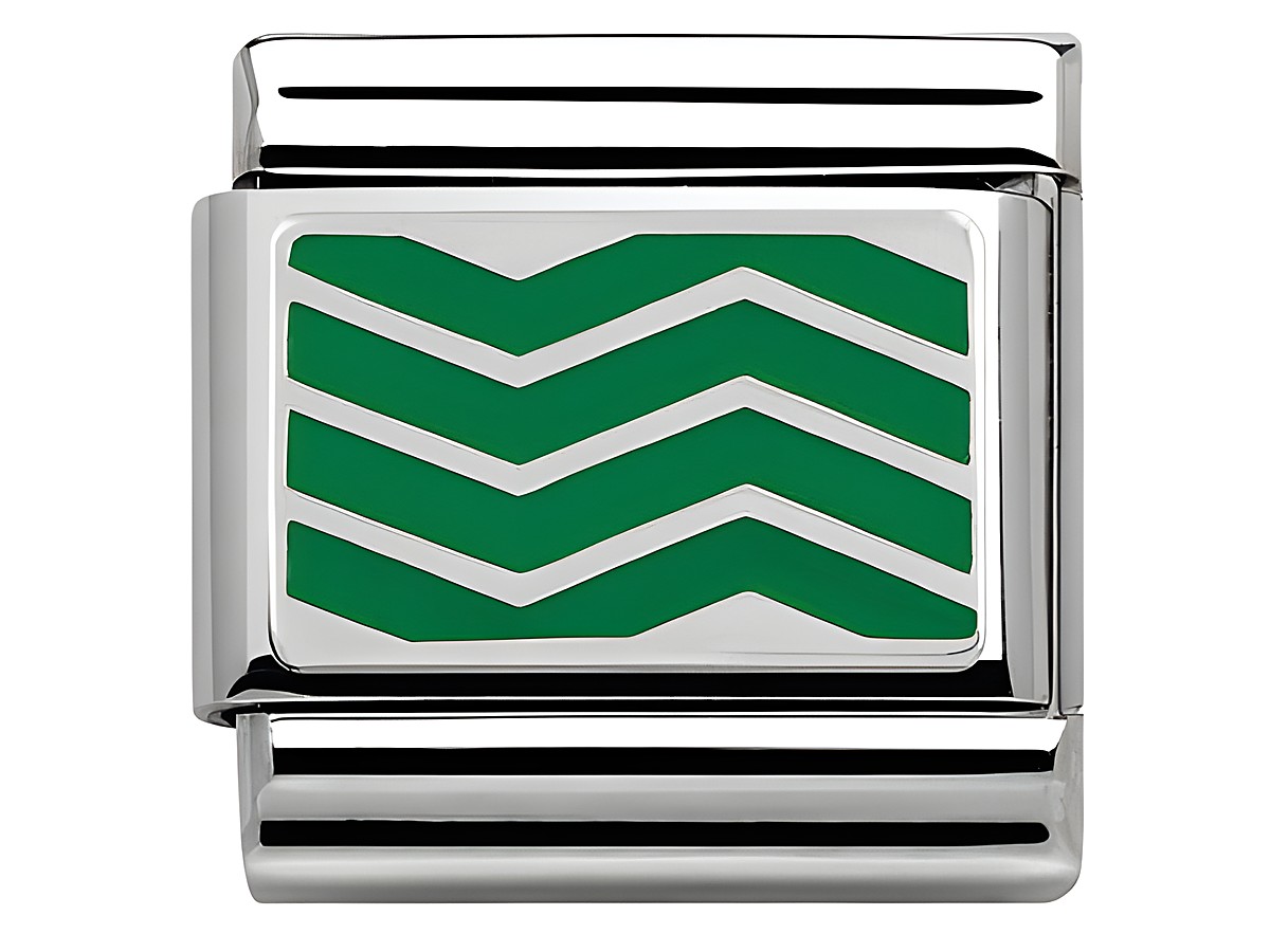 Silberner Charm von Nomination aus Edelstahl mit grüner Emaille, zickzackförmigem Muster und modischem Design, ideal für eine individuelle Armbandgestaltung.