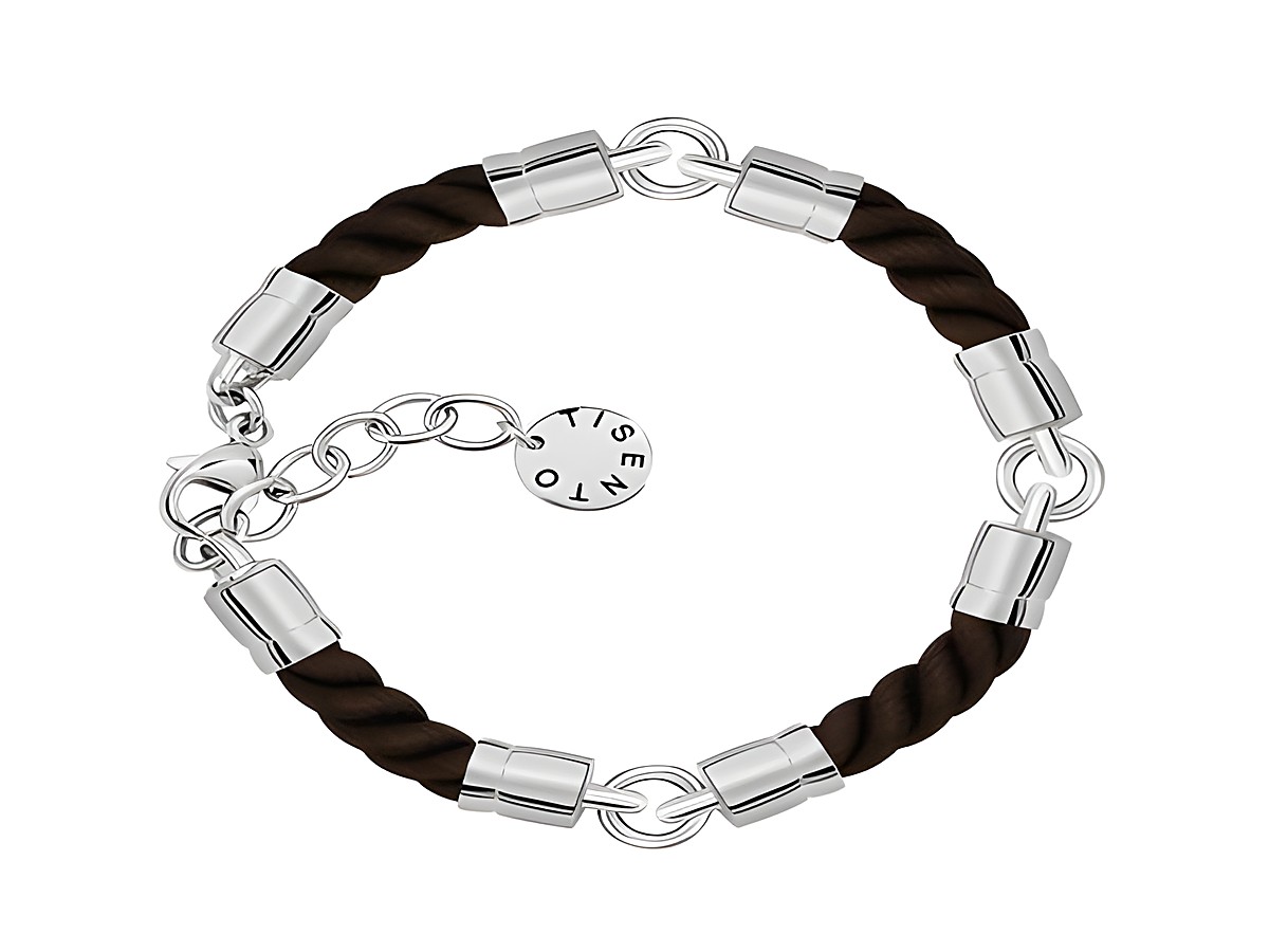 Braunes Ti Sento Charms Armband aus Kordel mit silbernen Elementen, verstellbar von 18 bis 21 cm, elegantes Design für einen modernen Look.