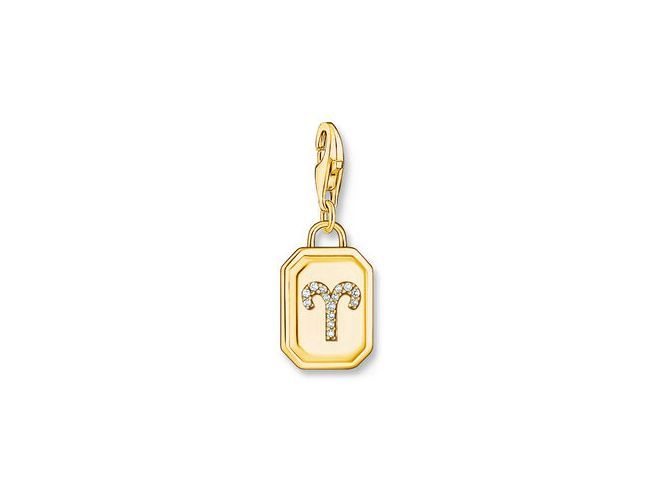 Charm-Anhänger von Thomas Sabo für das Sternzeichen Widder aus Silber mit vergoldeter Oberfläche und Zirkonia-Steinen, in Form eines rechteckigen Medaillons mit Widder-Symbol.
