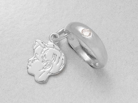 Taufring mit einem Gesicht eines Jungen aus Sterling Silber, verziert mit Zirkonia und inklusive Gravur, hergestellt von Juwelier Harnisch, elegantes Design.