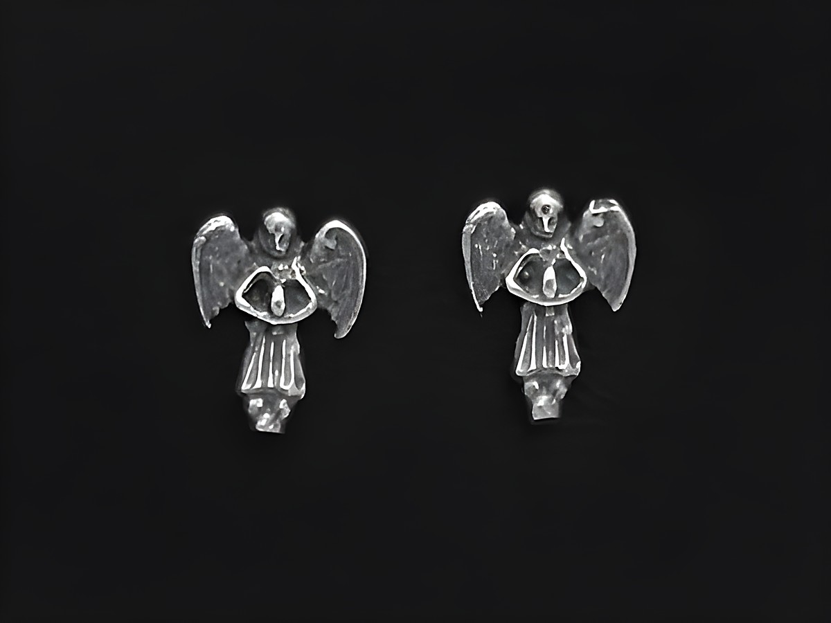 Engel Ohrringe 925 Sterling Silber Anhänger romantisch von Juwelier Harnisch, Ohrstecker ohne Stein, zarte Engel mit ausgestreckten Flügeln.