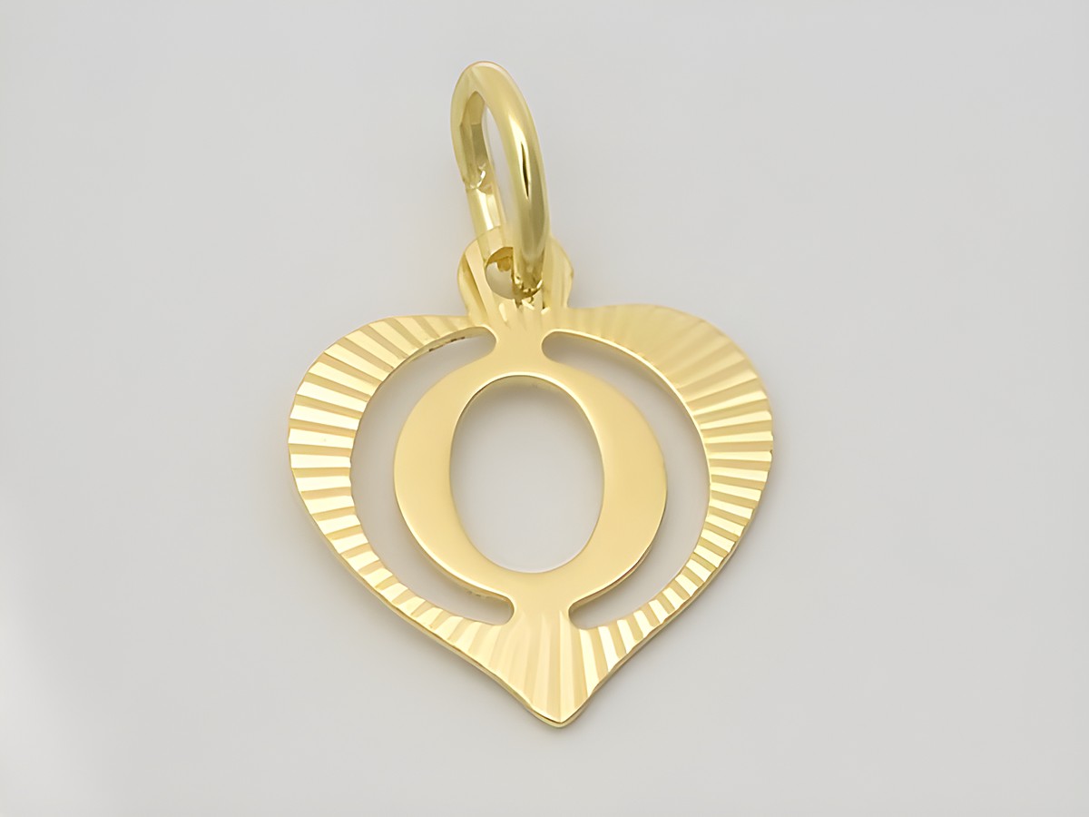Herz Buchstabe O Gold Anhänger 333 Gold diamantiert, Hersteller Juwelier Harnisch, stilvoller Schmuck für besondere Anlässe mit eleganter Ausstrahlung.