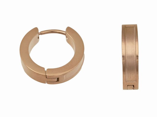 Edelstahl Creolen mit einem Durchmesser von 1,6 cm in PVD-Roségold teilmattiert. Sie sind elegant und modern, ideal für jeden Anlass und von Juwelier Harnisch.