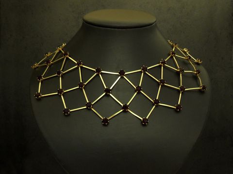 Strass Gitter Collier Kette in schwarz mit goldfarbener Fassung, Länge 39-45 cm, elegant und modern gestaltet, ideal für besondere Anlässe und zeitlose Stylings.