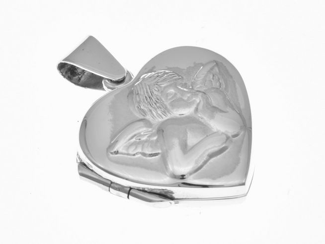 Herzförmiges Medaillon aus Sterling Silber des Herstellers Juwelier Harnisch, mit einem filigranen Engel Motiv. Ideal als persönliches Schmuckstück oder Geschenk.