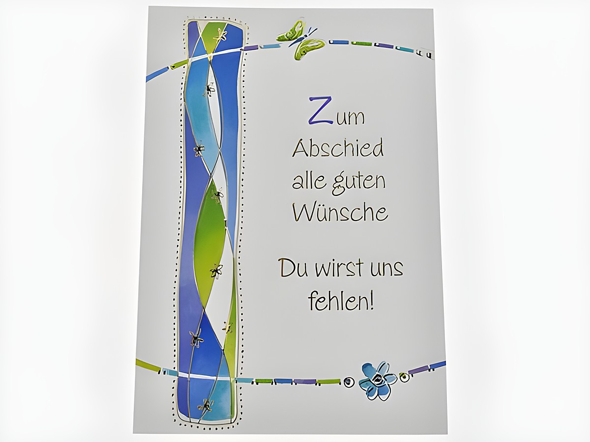 Auf der Abschiedskarte sind Blumen, ein Schmetterling und goldene Akzente zu sehen, gestaltet vom Juwelier Harnisch. Die Karte vermittelt herzliche Abschiedswünsche.