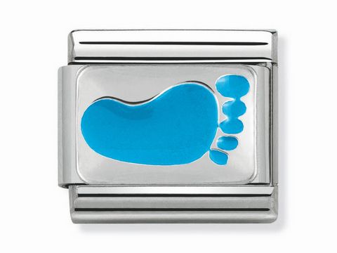 Silberner Kinderfußabdruck aus der Kollektion Nomination Classic in hellblau mit stilisierten Fußspuren, ideal als charmantes Schmuckstück für Kinder.