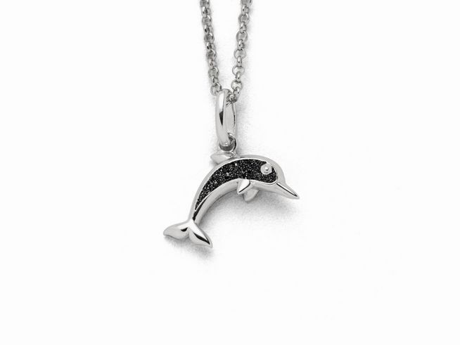 Sterling Silber Kette mit einem Delfin-Anhänger aus Lavasand, 42 cm lang, von DUR, elegant und zeitlos, ideal für Tierliebhaber und Schmuckenthusiasten.
