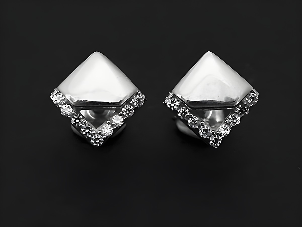 Quadratische Silber Ohrringe schlicht elegant mit Zirkonia in weiß, Hersteller Juwelier Harnisch, ideal für jeden Anlass.