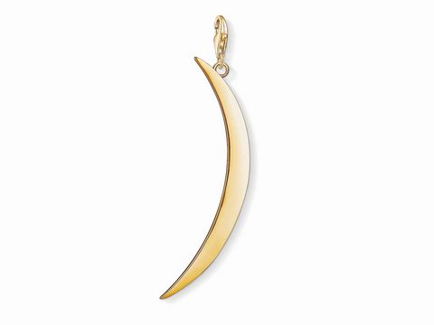 Charm-Anhänger in Form eines vergoldeten Sichelmonds von Thomas Sabo, ideal für individuelle Schmuckgestaltungen, strahlt Eleganz und Stil aus, passt perfekt zu sonnigen oder sternenklaren Looks.