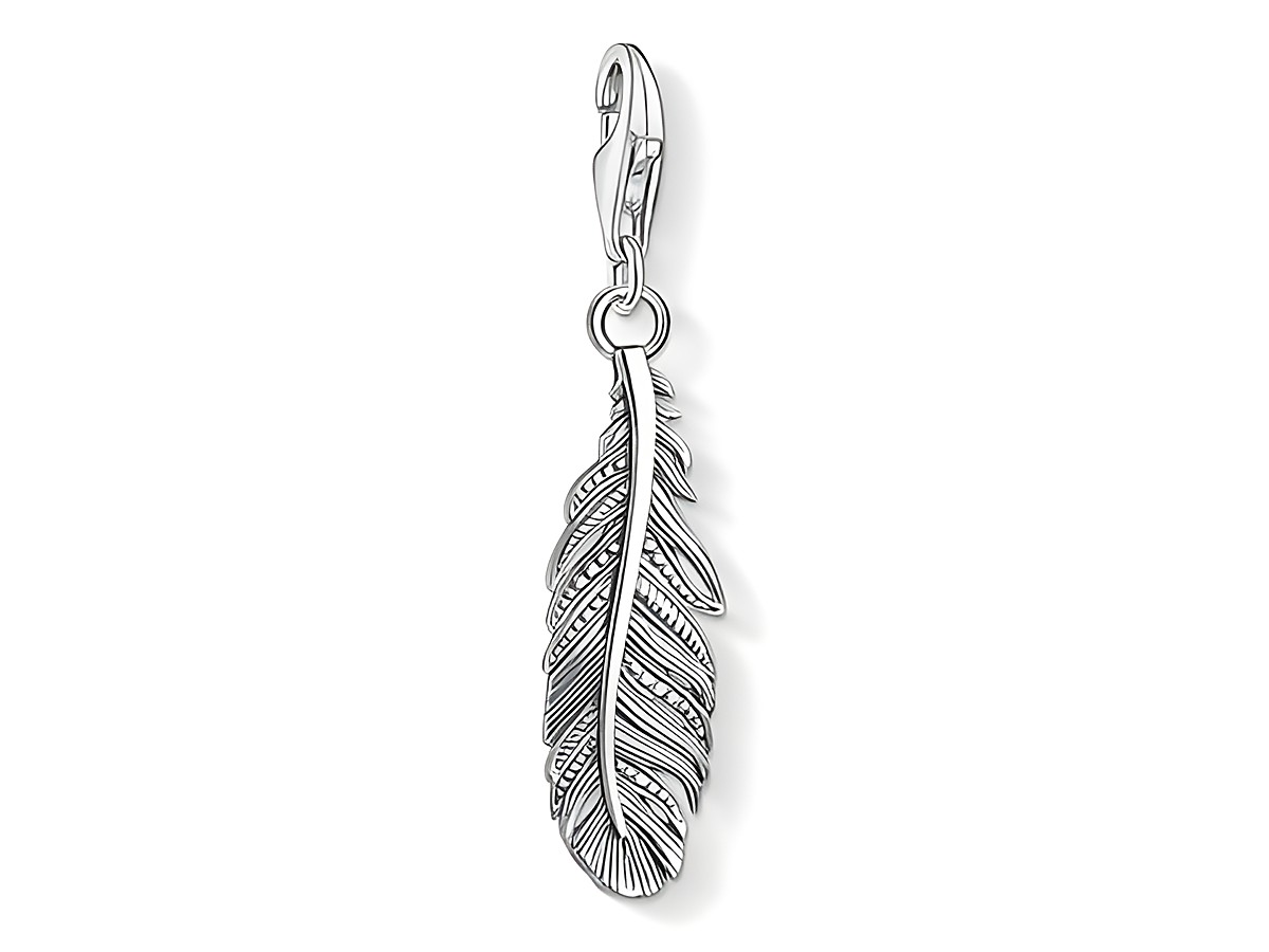Charm-Anhänger in Form einer Feder aus Silber von Thomas Sabo, Modell 1559-637-21, Vintage Rebel, mit detaillierter Maserung und Karabineröffnung. Ideal als modisches Accessoire.