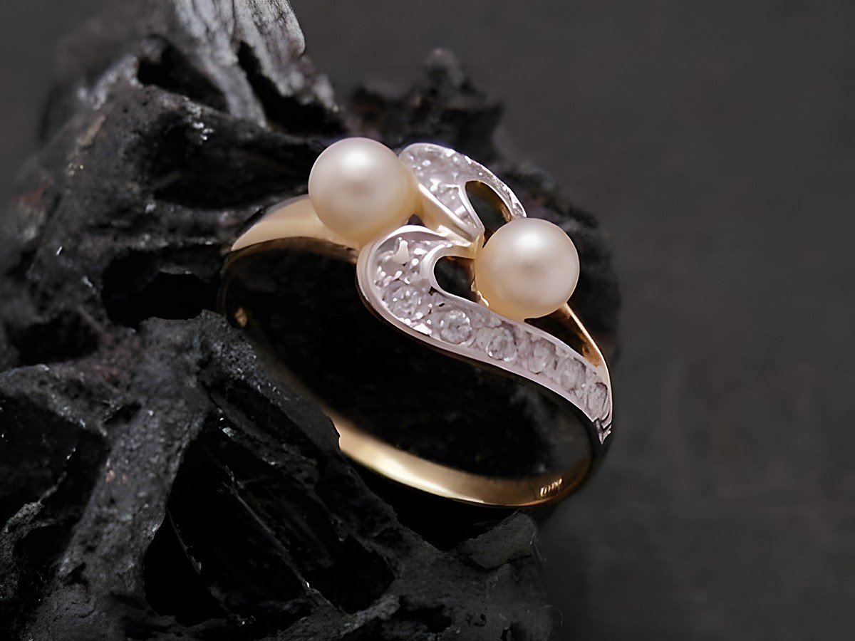 Gold Ring - Gold 750 bicolor - Zirkonia + Zuchtperle Imit. - eleganter Goldring mit zwei Zuchtperlen und funkelnden Zirkonia, Größe 54, Hersteller Juwelier Harnisch.