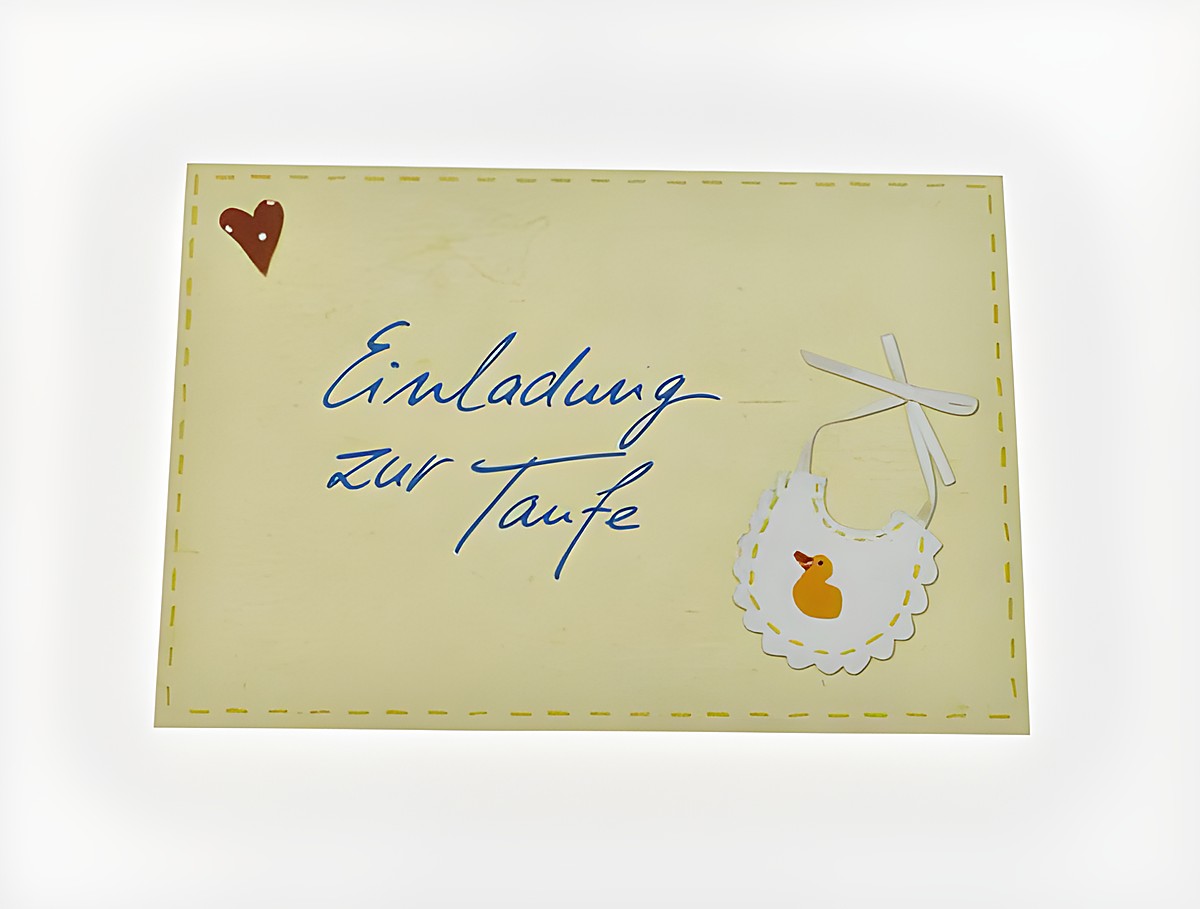 Einladungskarte zur Taufe mit einem herzförmigen Motiv und einem Lätzchen mit einer Ente. Set mit 5 Karten, Hersteller Juwelier Harnisch.