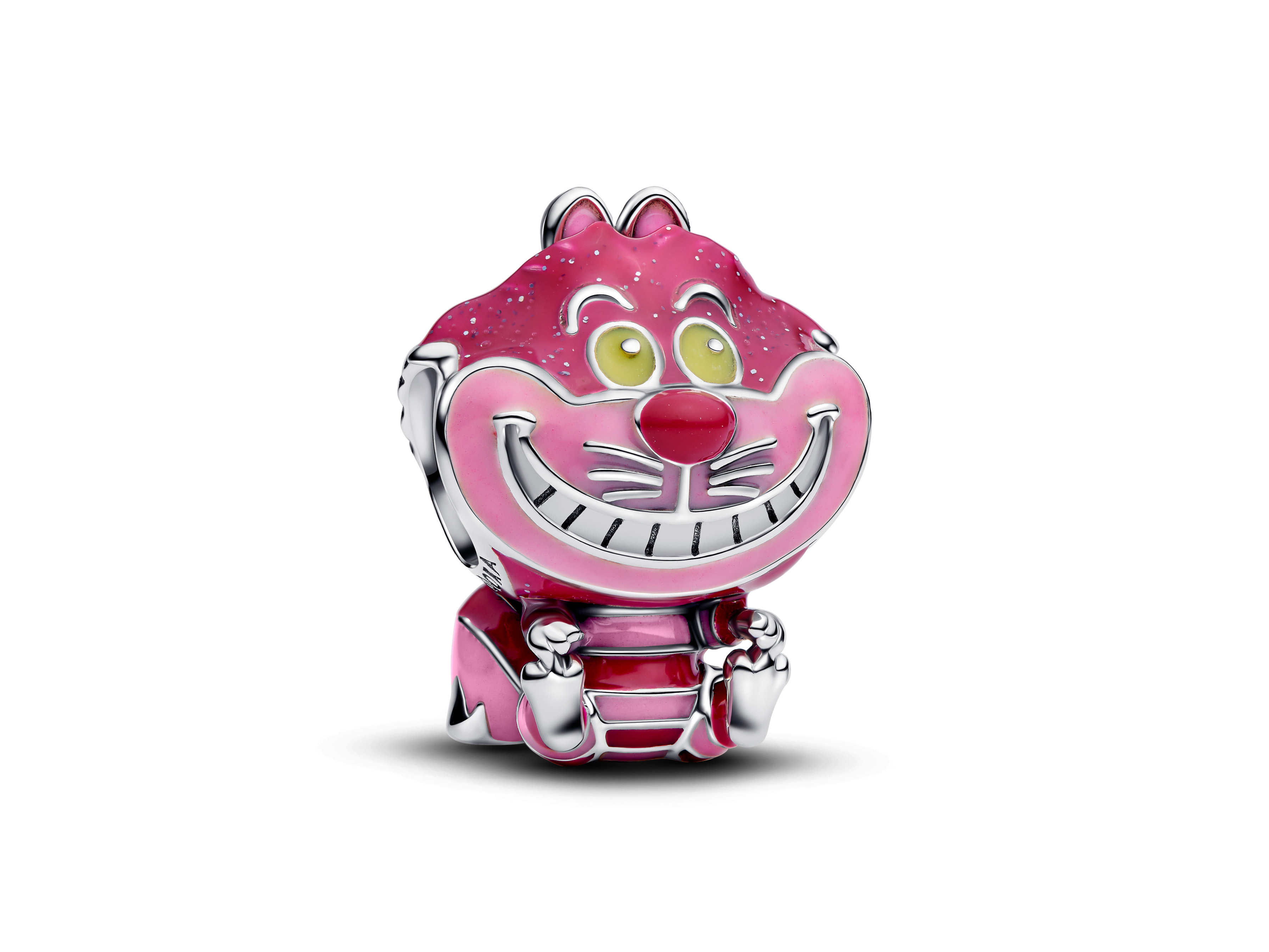 Charm in Form der Grinsekatze aus Disney Alice im Wunderland, hergestellt aus Sterling Silber und pinkem Emaille, detailreiche Ausführung mit fröhlichem Gesicht und charakteristischem Grinsen.