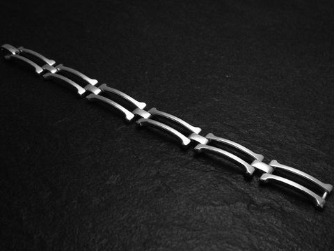 Silberarmband elegant 19 cm Design, Hersteller Juwelier Harnisch, mit Stein, zeigt eine zeitlose und stilvolle Verbindung von Silber und edlem Stein, perfekt für jeden Anlass.
