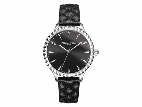 Damenuhr Thomas Sabo WA0321-203-203 mit schwarzem Zifferblatt und silbernem Gehäuse, ausgestattet mit einem strukturierten schwarzen Lederarmband und einer spitzen Lünette.