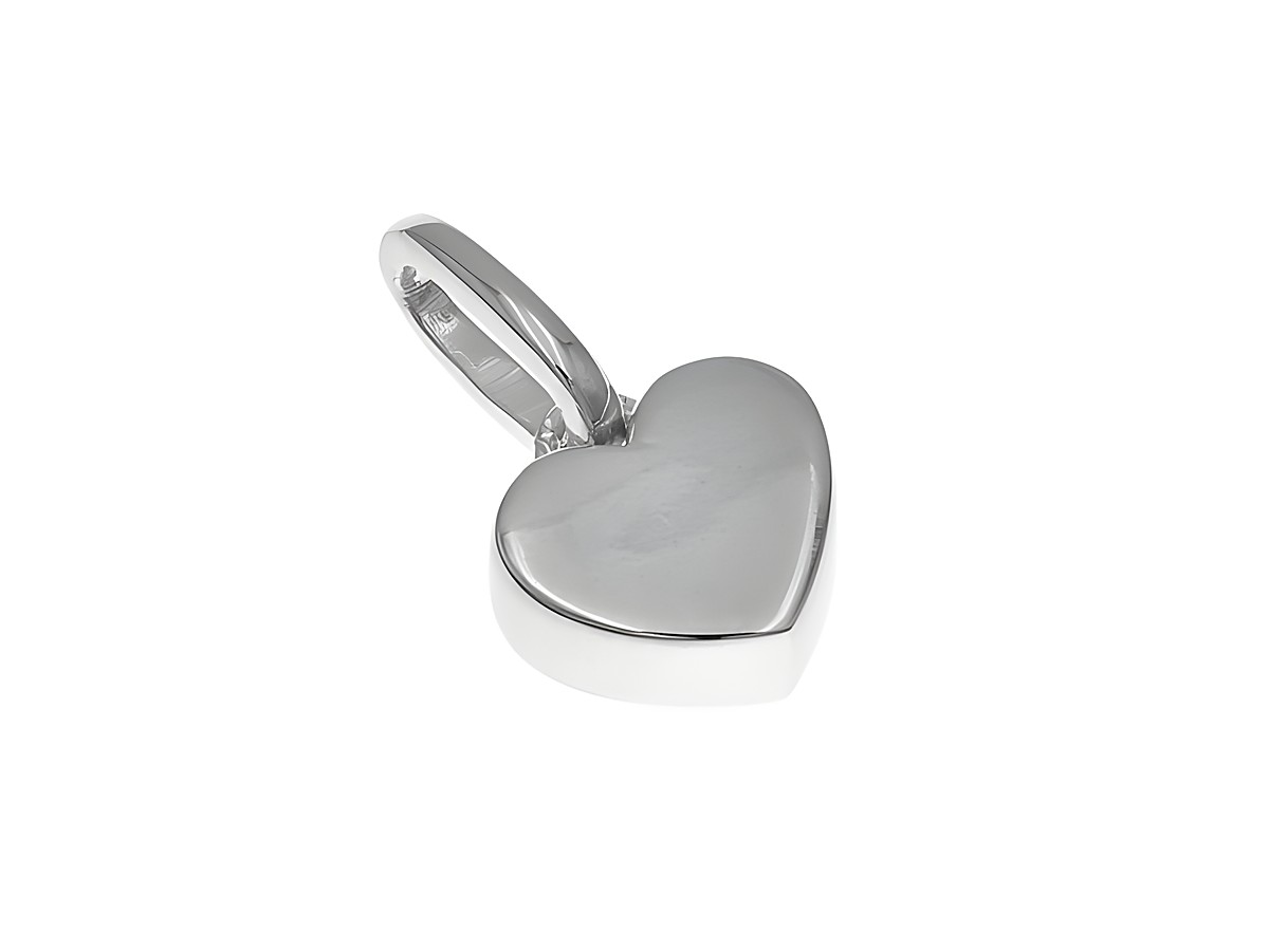Anhänger aus Sterling Silber in Herzform, poliert und rhodiniert, hergestellt von Juwelier Harnisch, plastisch gestaltet und glänzend. Ein zeitloses Schmuckstück für jeden Anlass.