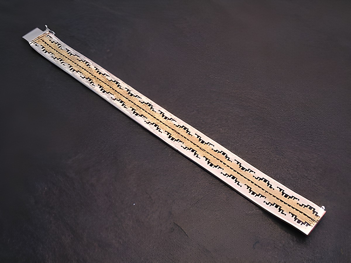 Silberarmband Retro 20 cm Design teilvergoldet von Juwelier Harnisch, hochwertig verarbeitet mit elegantem Muster, ideal für stilvolle Akzente im Alltag.