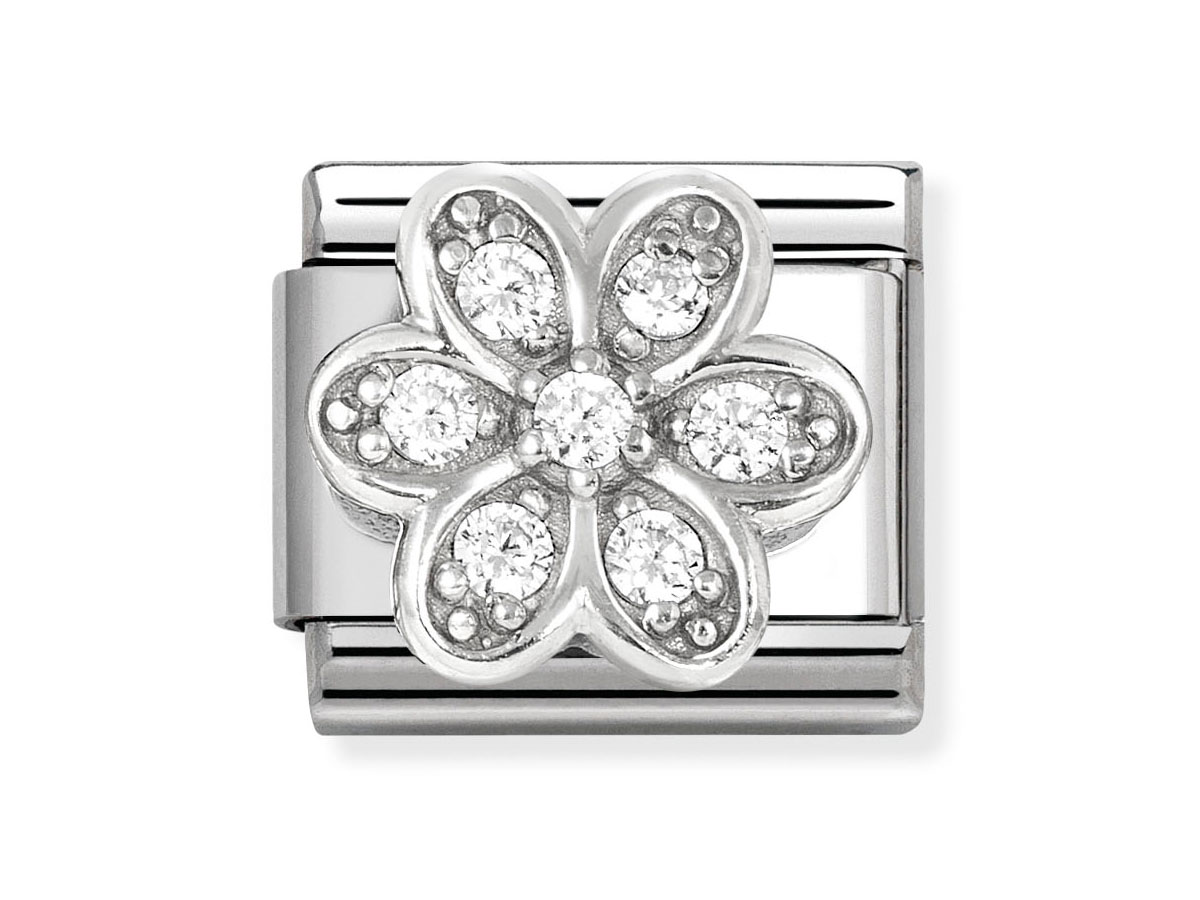 Oxidiertes Sterling Silber Charm mit einer blühenden Blume, besetzt mit funkelndem Zirkonia in Weiß, aus der Kollektion von Nomination, ideal für stilvolle Armbänder.