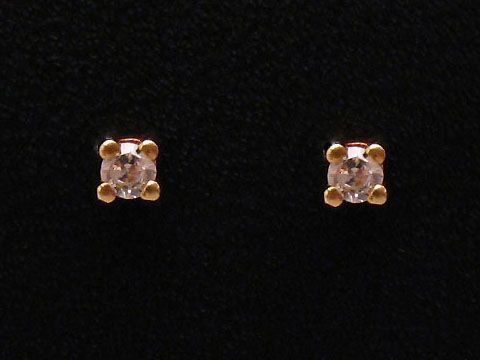 Ohrringe mit Diamanten 0,04 ct W/P1 im eleganten Design aus Gold 585 vom Juwelier Harnisch, ideal für den täglichen Gebrauch oder besondere Anlässe.