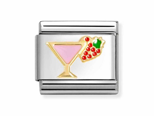 Cocktail-Glas mit pinkem Inhalt und roter Beere in Emaille, hergestellt von Nomination, ideal für das Essen und Trinken, klassische Eleganz in Gold.
