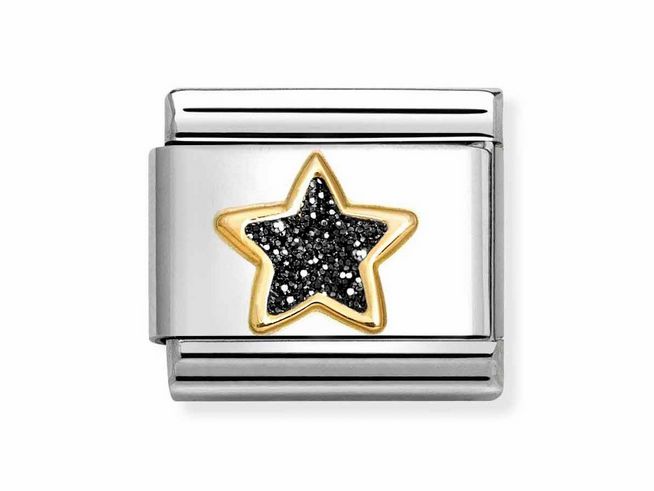 Ein elegantes Charm mit einem schwarzen emaillierten Stern, umgeben von einem gelbgoldenen Rand, in einem Edelstahlrahmen, geeignet für die Nomination Classic Kollektion.